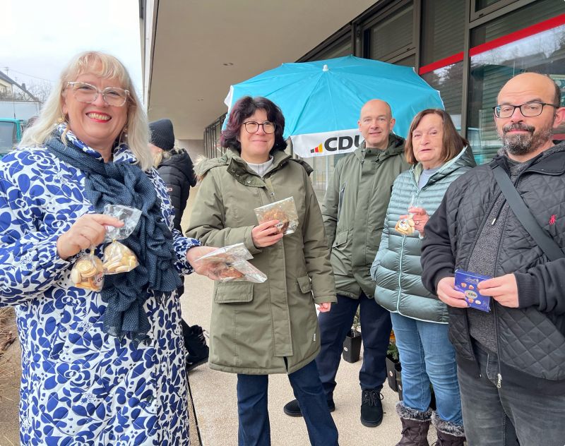  Ortsverband am Weihnachtsstand